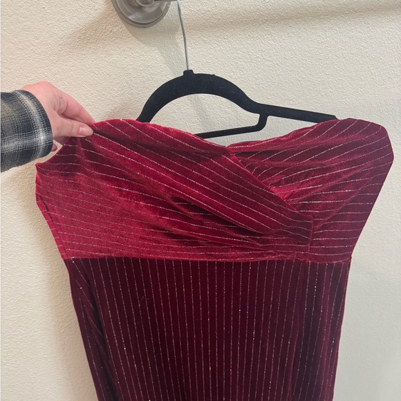 Cider Dresses & Skirts - Cider Red Strapless Sweetheart Sheath Dress